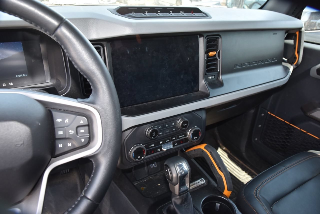 Certified 2023 Ford Bronco Badlands w/ Sasquatch Package AWD/4WD image 8