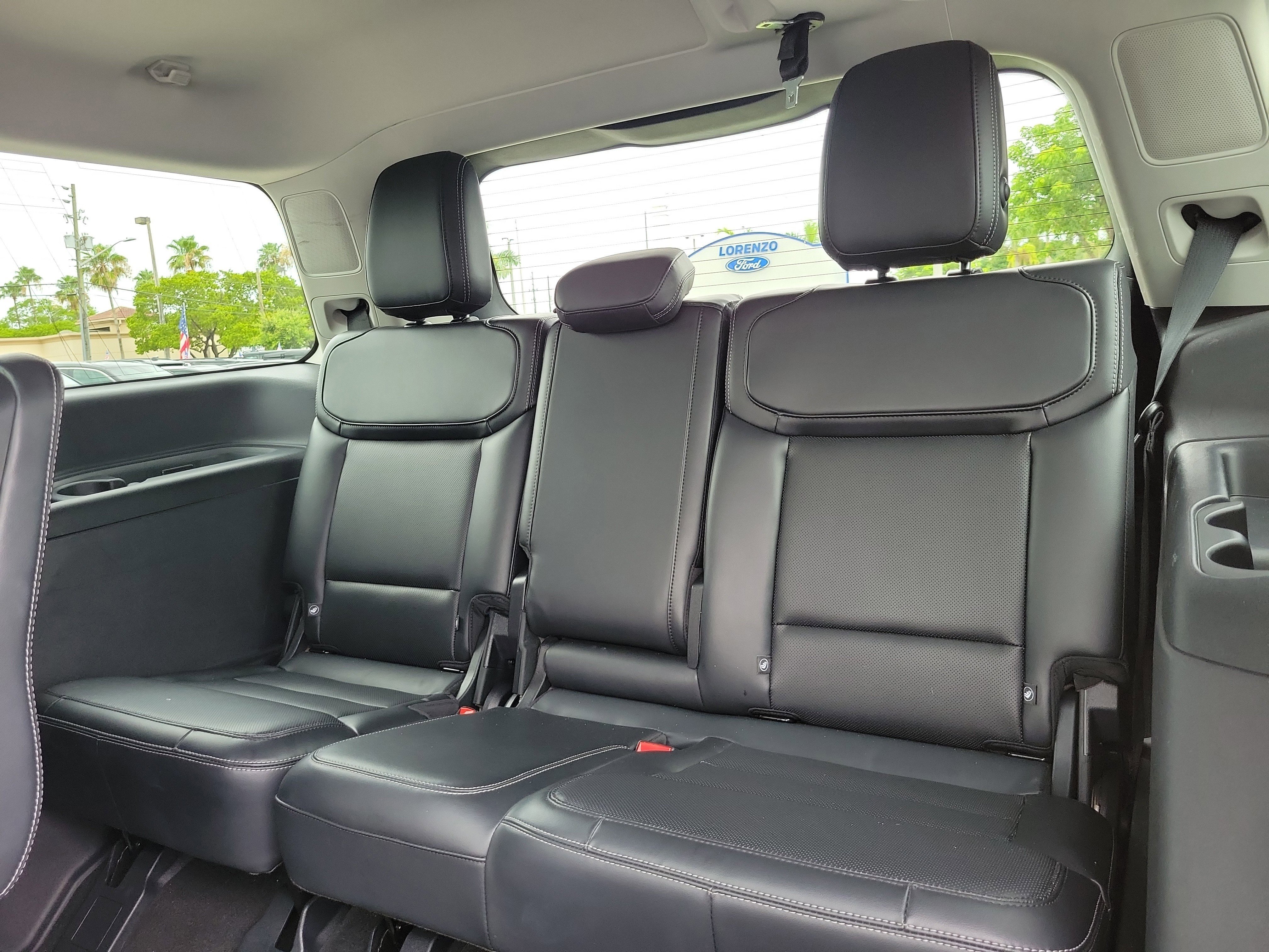 Certified 2025 Ford Expedition Platinum AWD/4WD image 17