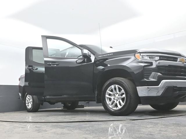 Used 2024 Chevrolet Silverado 1500 LT AWD/4WD image 27