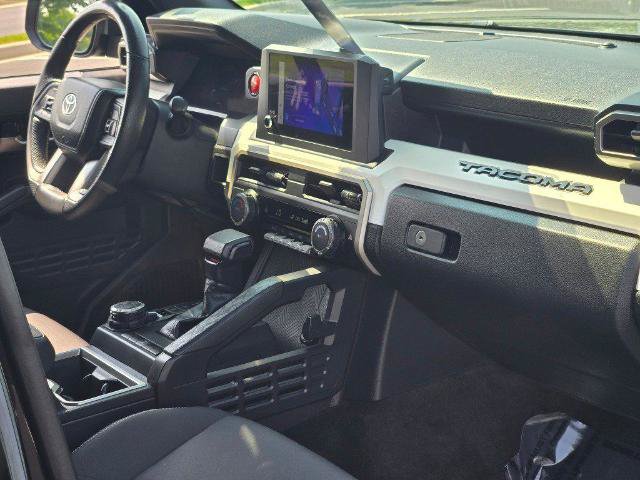 Used 2024 Toyota Tacoma TRD Off-Road AWD/4WD image 8