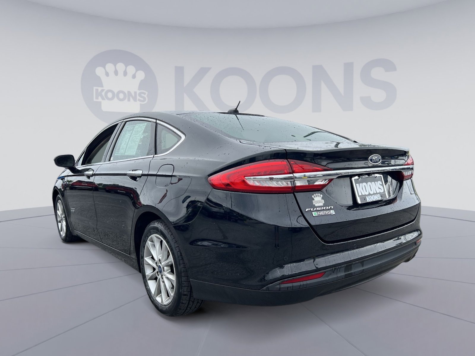 Certified 2018 Ford Fusion Energi SE FWD image 14