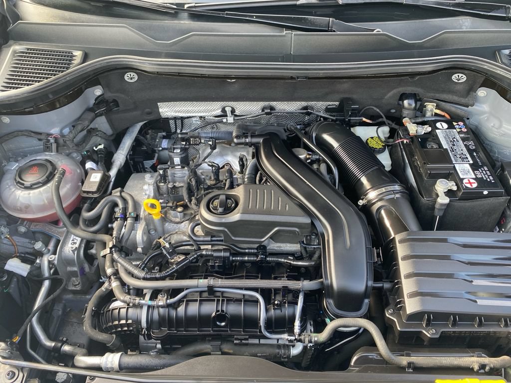 Used 2022 Volkswagen Taos SE AWD/4WD image 32