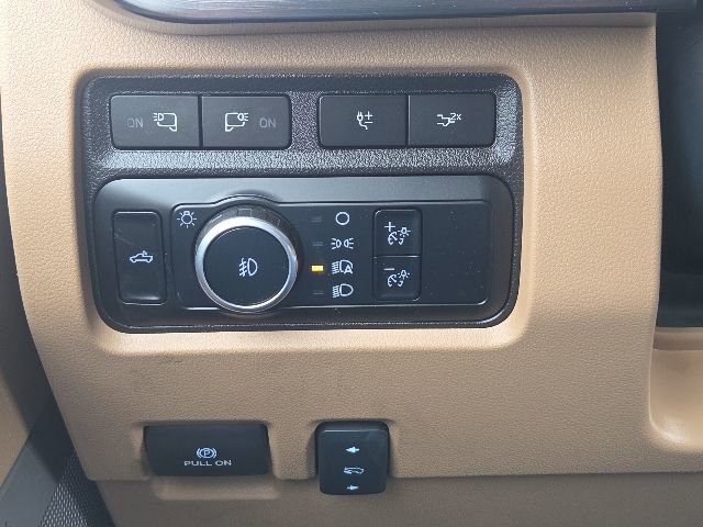Certified 2024 Ford F350 Lariat w/ Lariat Ultimate Package AWD/4WD image 28