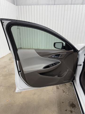 Used 2020 Chevrolet Malibu LS w/ Driver Confidence Package II image 8
