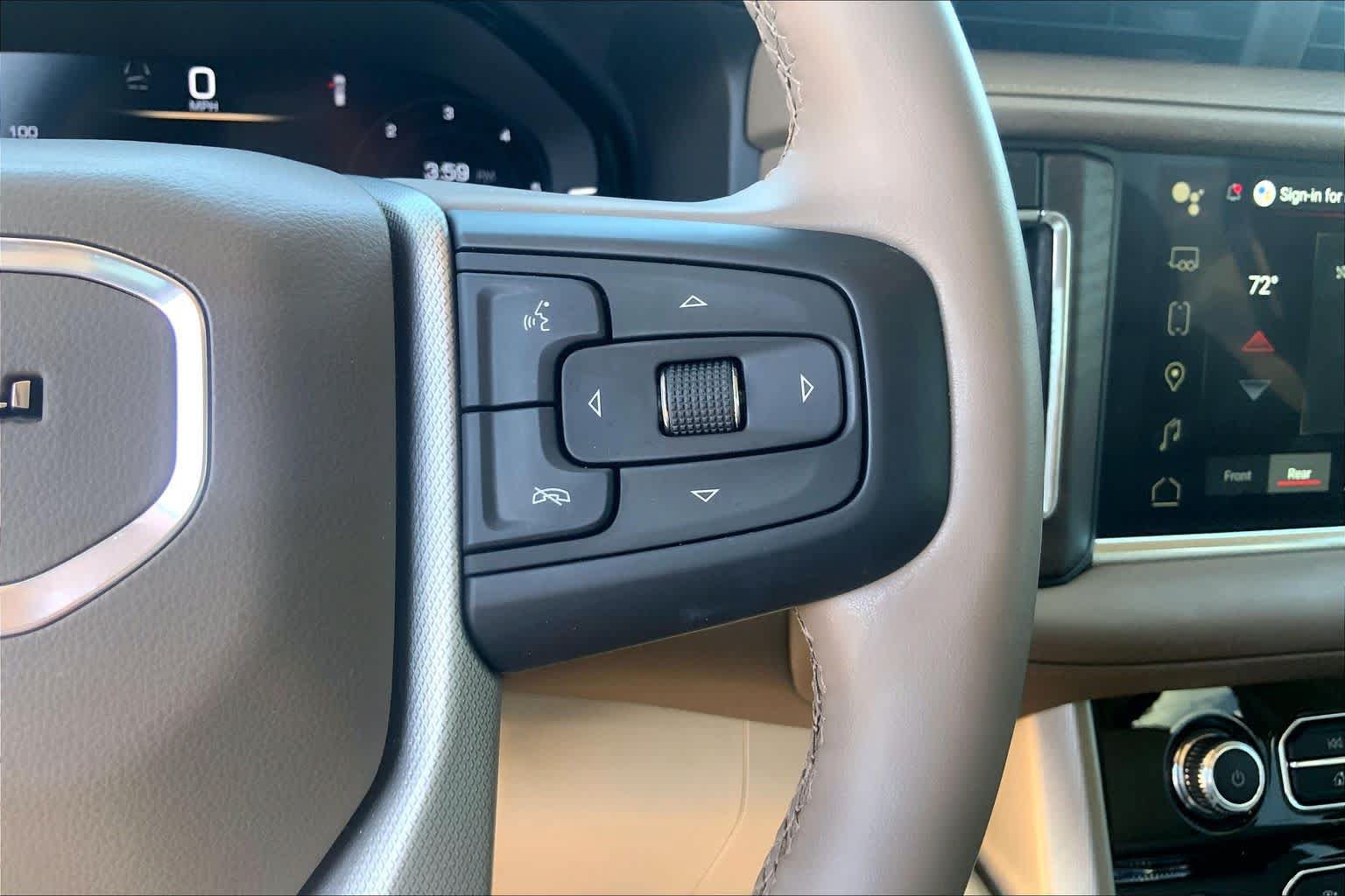 Used 2023 GMC Yukon XL Denali AWD/4WD image 25