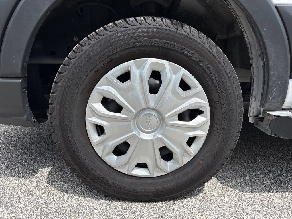 Certified 2025 Ford Transit 250 Low Roof w/ Exterior Upgrade Package RWD image 15