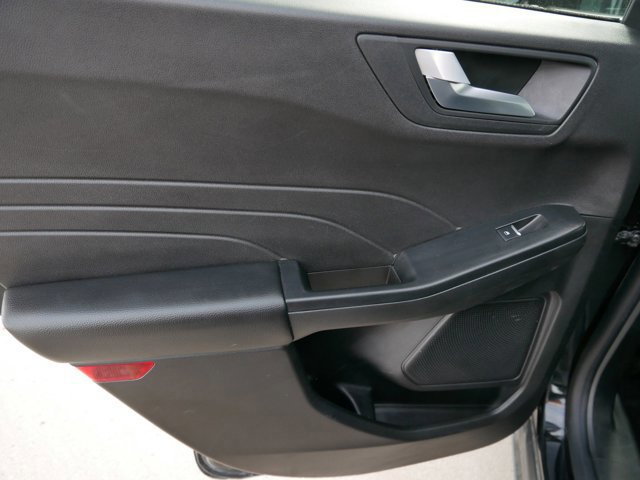 Certified 2025 Ford Escape Platinum AWD/4WD image 13