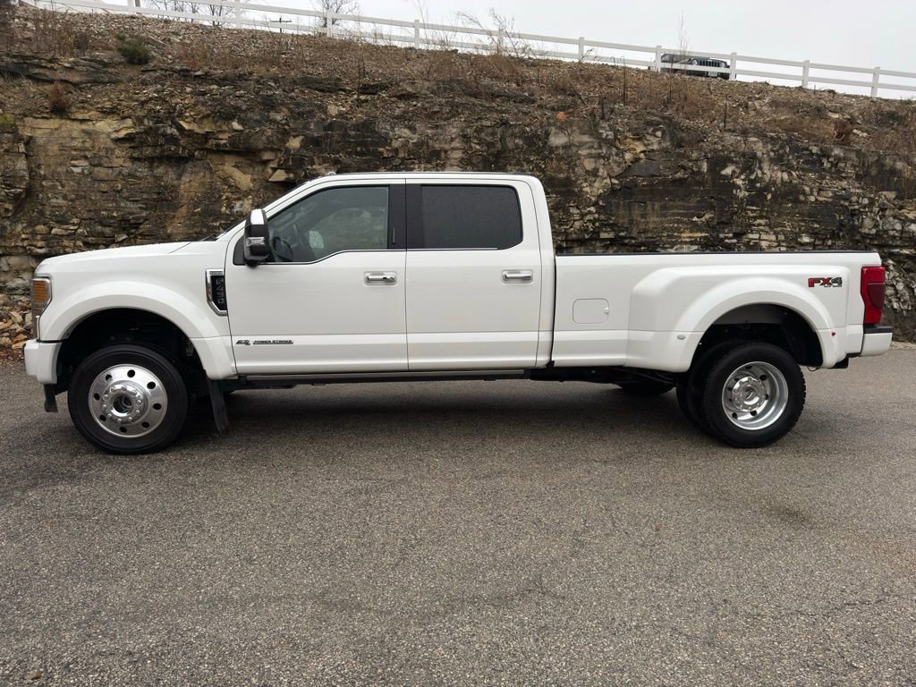 Certified 2021 Ford F450 Platinum w/ FX4 Off-Road Package image 2