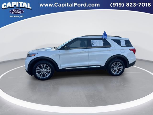 Certified 2023 Ford Explorer XLT w/ Equipment Group 202A image 3