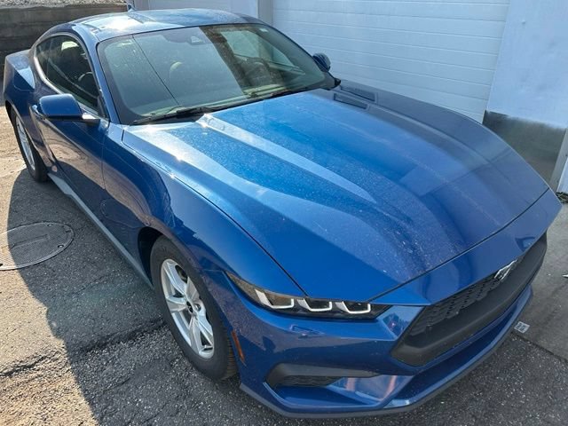 Certified 2024 Ford Mustang Coupe RWD image 7