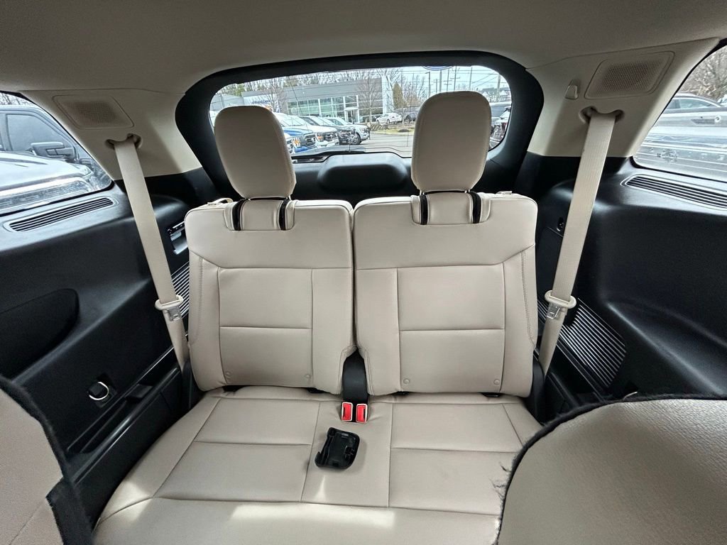 Certified 2021 Ford Explorer Limited w/ Equipment Group 301A image 19