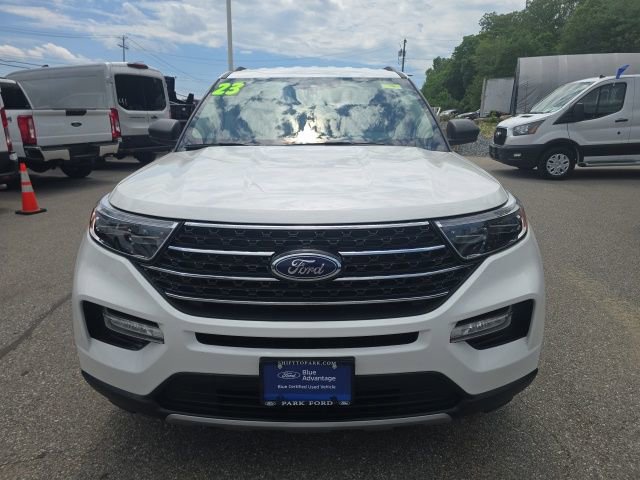 Certified 2023 Ford Explorer XLT w/ Equipment Group 202A AWD/4WD image 6