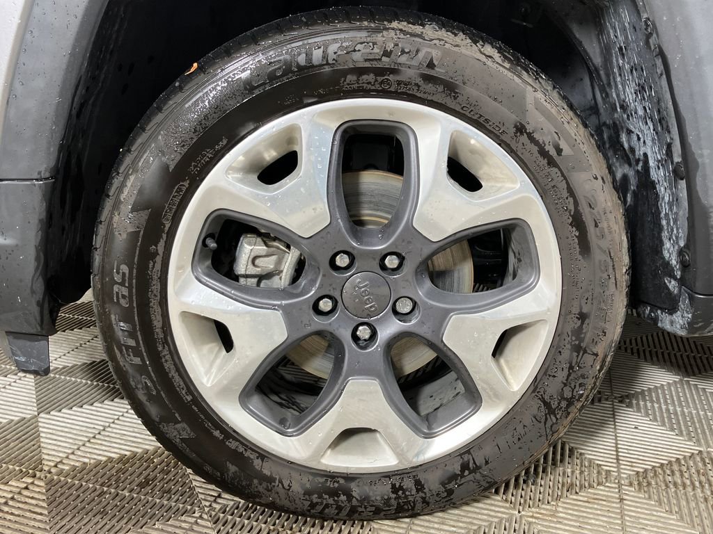 Used 2022 Jeep Compass Limited w/ Sun and Sound Group image 12