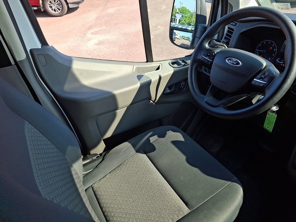 Certified 2025 Ford Transit 250 Low Roof w/ Exterior Upgrade Package RWD image 14