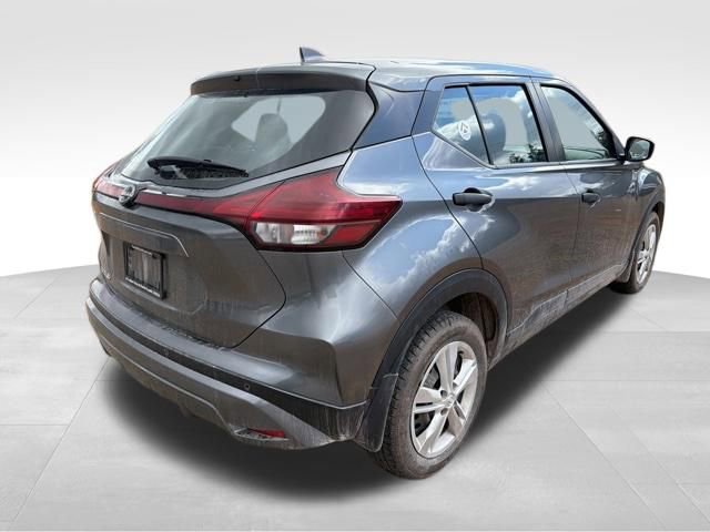 Used 2024 Nissan Kicks S image 3