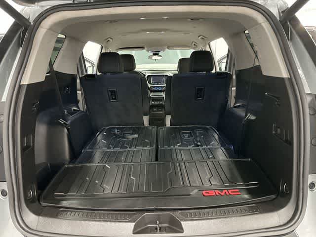 Used 2023 GMC Acadia SLE w/ Driver Convenience Package FWD image 28