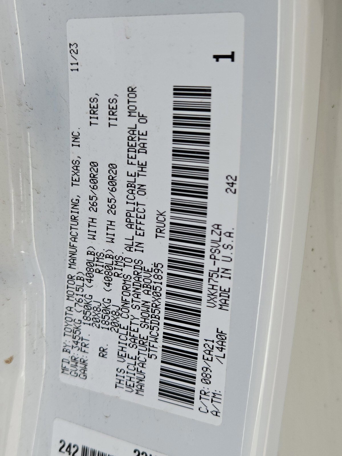 Used 2024 Toyota Tundra Limited image 35