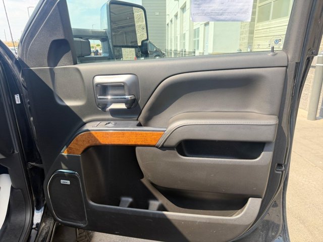 Used 2019 Chevrolet Silverado 2500 High Country AWD/4WD image 27