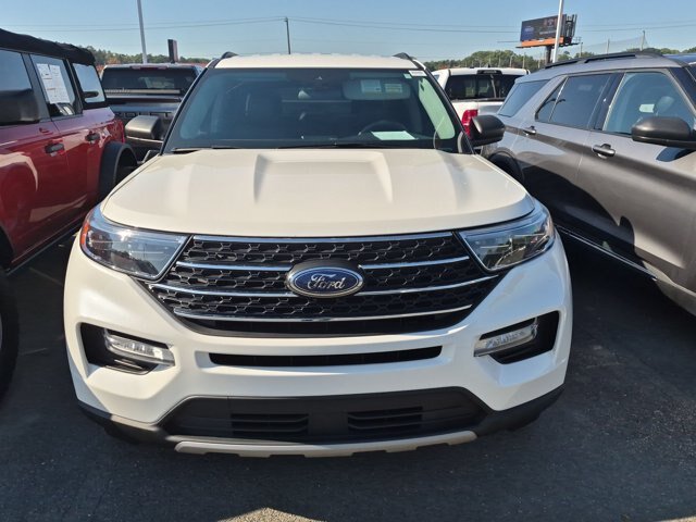 Certified 2023 Ford Explorer XLT w/ Equipment Group 202A AWD/4WD image 9