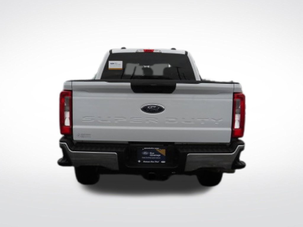 Certified 2025 Ford F250 XLT AWD/4WD image 15