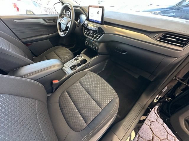 Certified 2023 Ford Escape Active AWD/4WD image 21