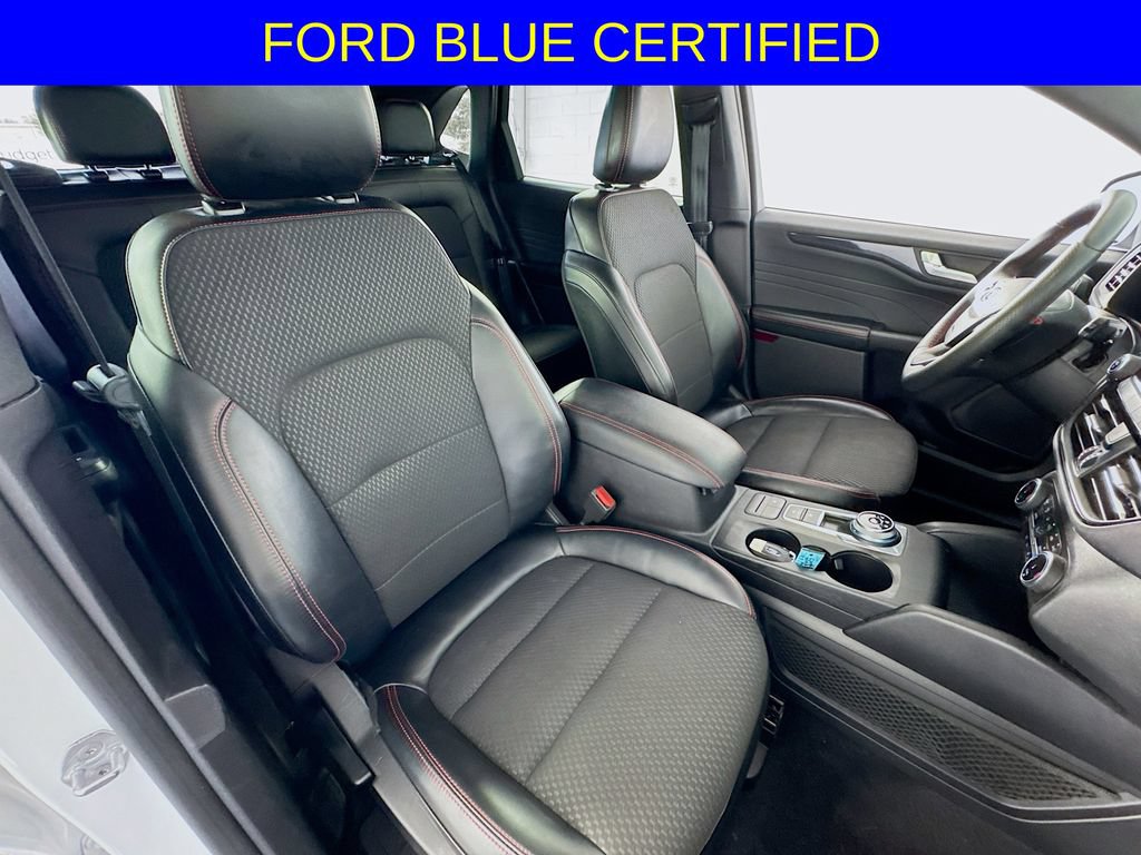 Certified 2023 Ford Escape ST-Line Select AWD/4WD image 29