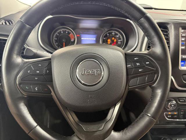 Used 2019 Jeep Cherokee Trailhawk AWD/4WD image 10