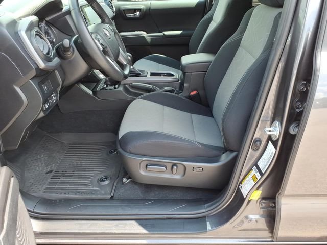 Used 2022 Toyota Tacoma TRD Sport w/ Technology Package AWD/4WD image 16
