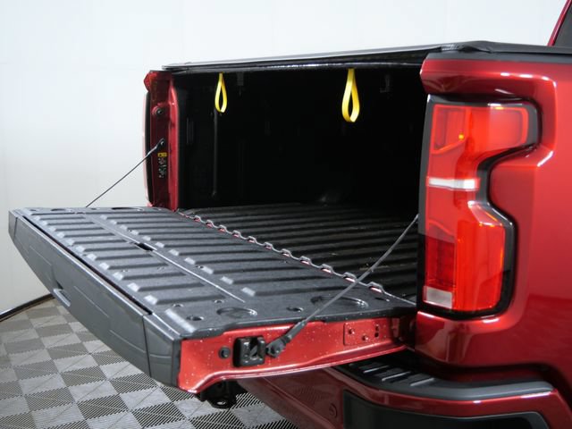 Used 2025 Chevrolet Silverado 3500 High Country w/ Technology Package AWD/4WD image 8