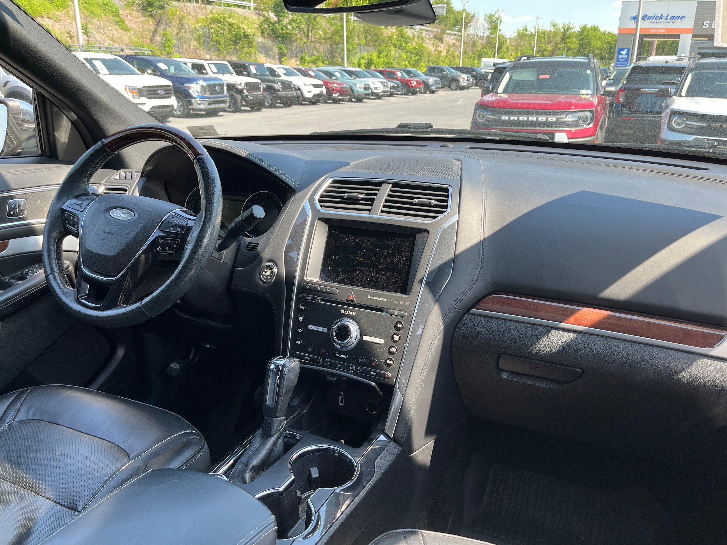 Certified 2018 Ford Explorer Platinum AWD/4WD image 13
