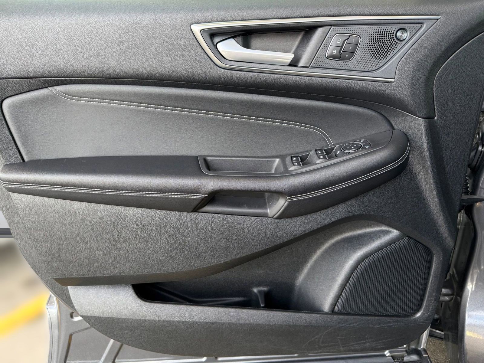 Certified 2024 Ford Edge Titanium image 24