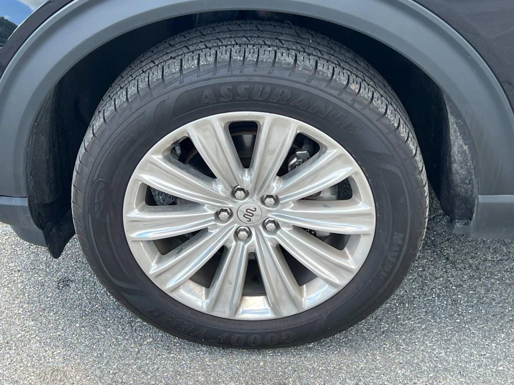 Certified 2022 Ford Explorer King Ranch w/ Premium Technology Package image 11