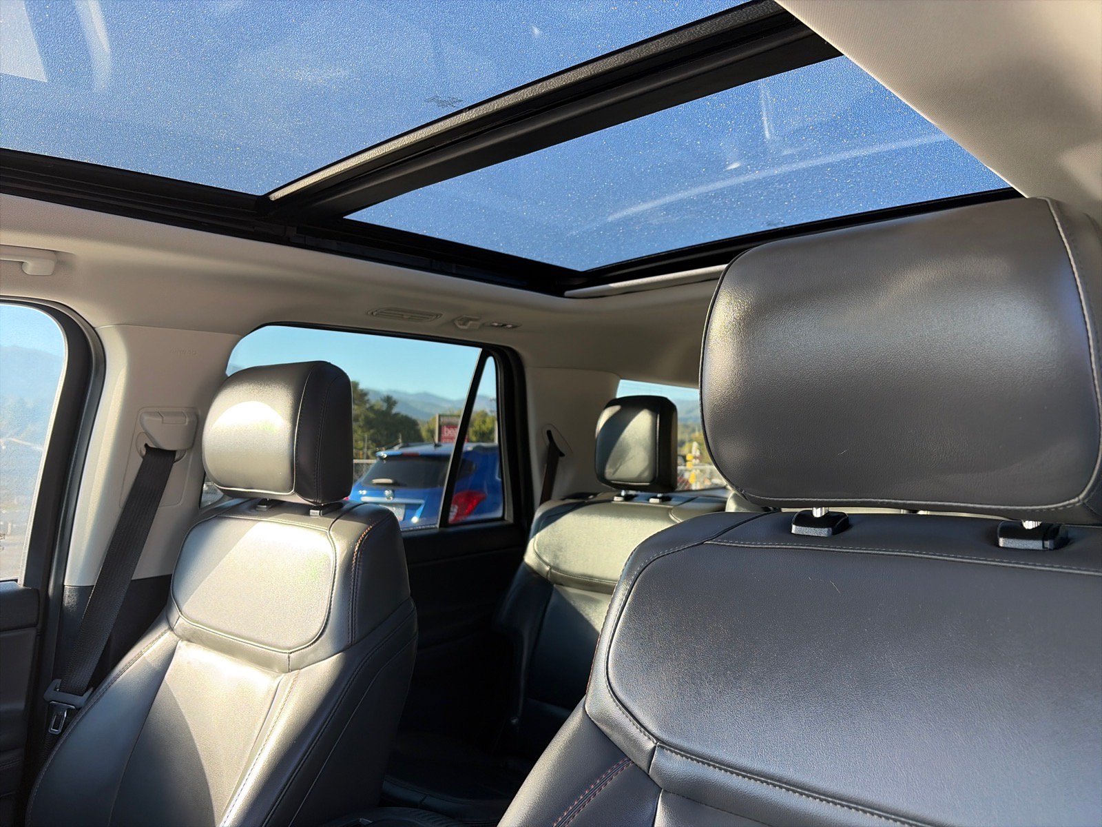 Certified 2025 Ford Expedition Active AWD/4WD image 7