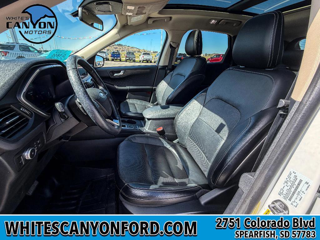 Certified 2020 Ford Escape Titanium image 8