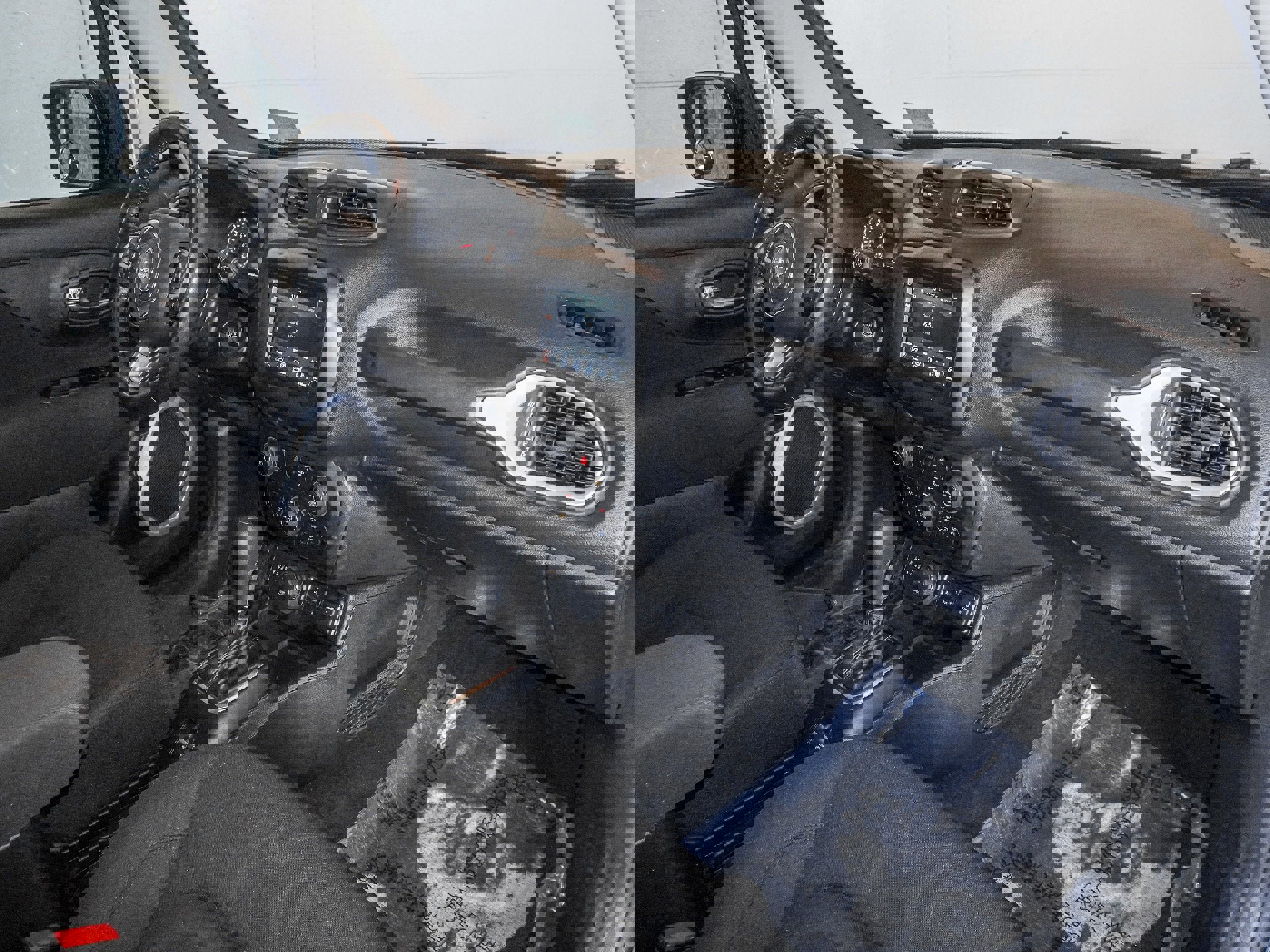 Used 2021 Jeep Renegade Latitude w/ Convenience Group image 38