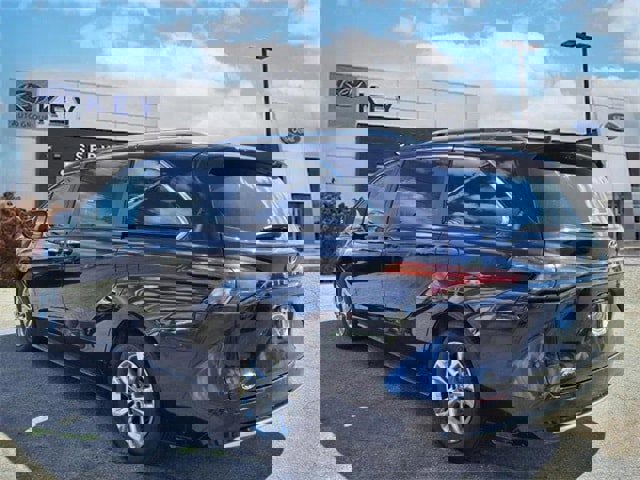 Used 2023 Toyota Sienna Platinum image 3