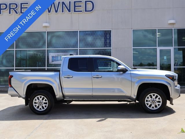 Used 2024 Toyota Tacoma SR5 image 2