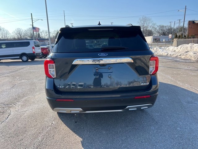 Certified 2023 Ford Explorer XLT w/ Equipment Group 202A image 3
