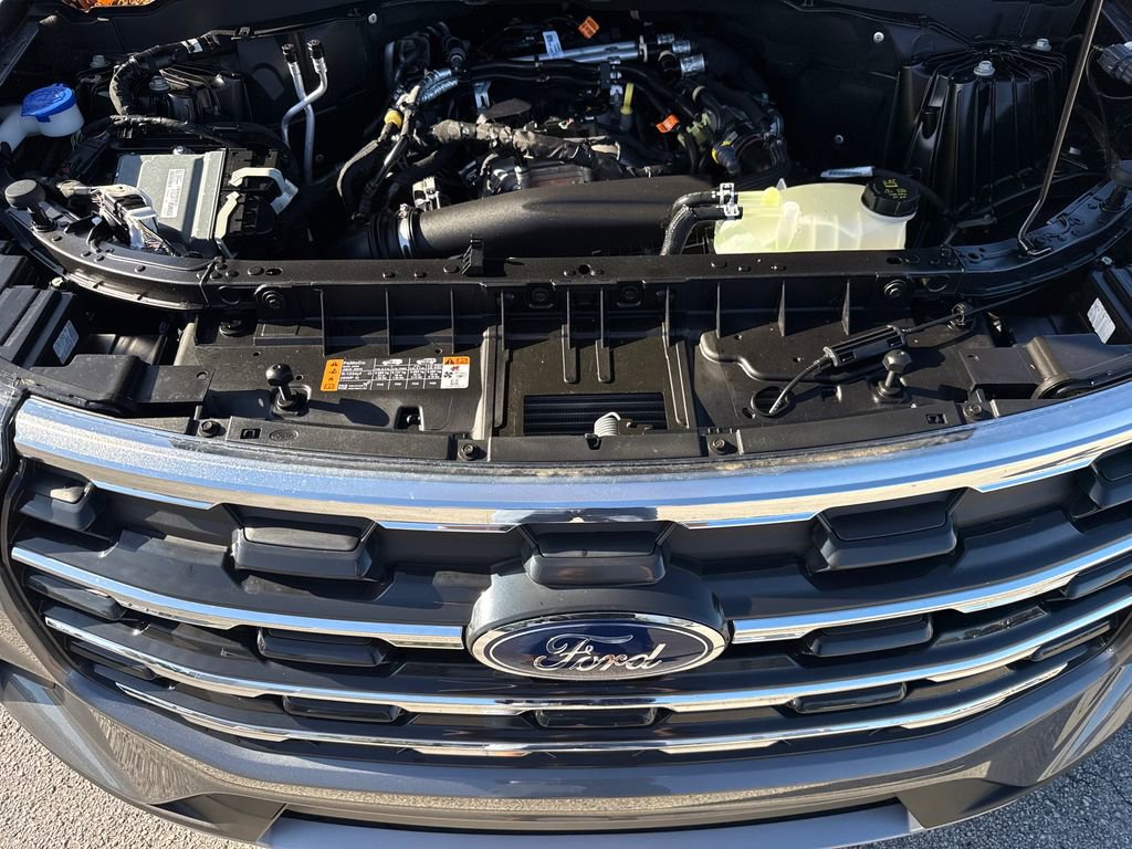 Certified 2025 Ford Explorer Active image 30