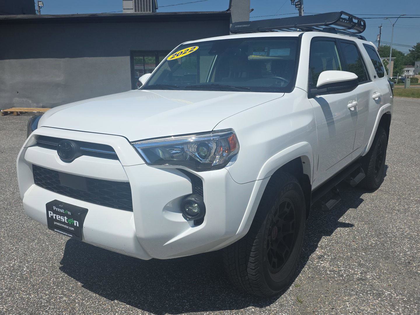 Used 2022 Toyota 4Runner SR5 w/ TRD Black Wheel Package (TMS) AWD/4WD image 3