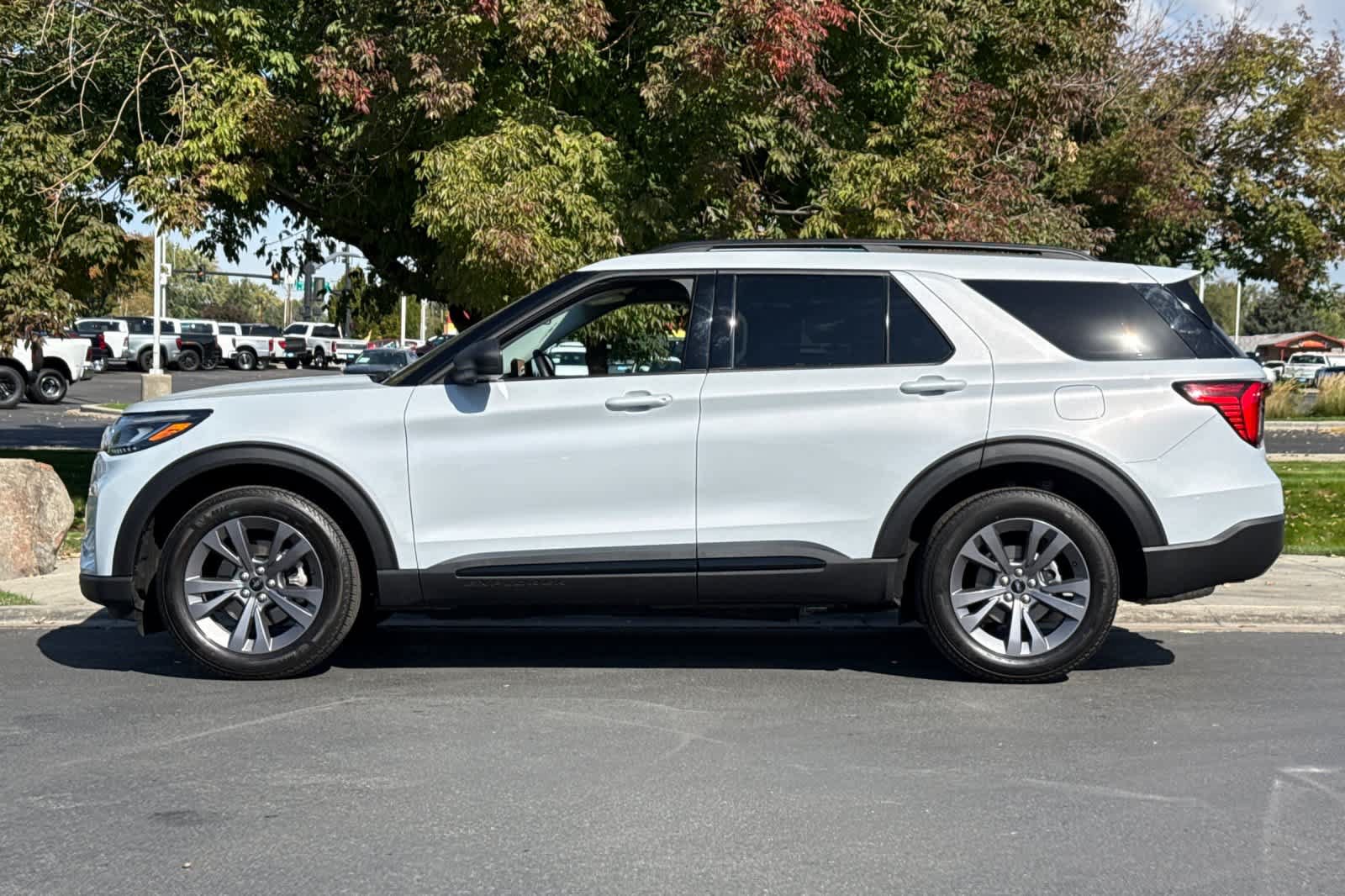 Certified 2026 Ford Explorer Active w/ Active Comfort Package AWD/4WD image 5