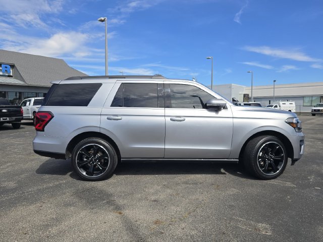 Certified 2024 Ford Expedition Limited AWD/4WD image 18