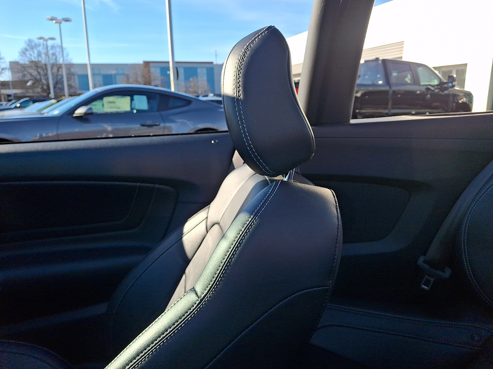 Certified 2018 Ford Mustang Premium w/ Equipment Group 201A image 17