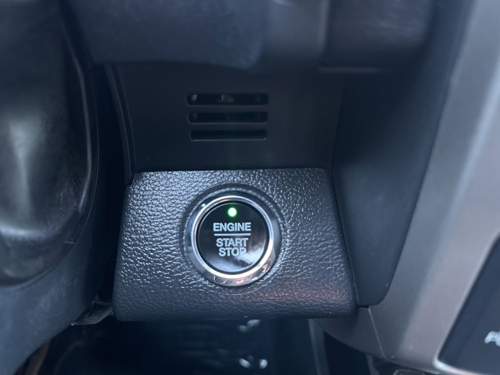 Certified 2022 Ford F350 Lariat w/ Black Appearance Package image 39