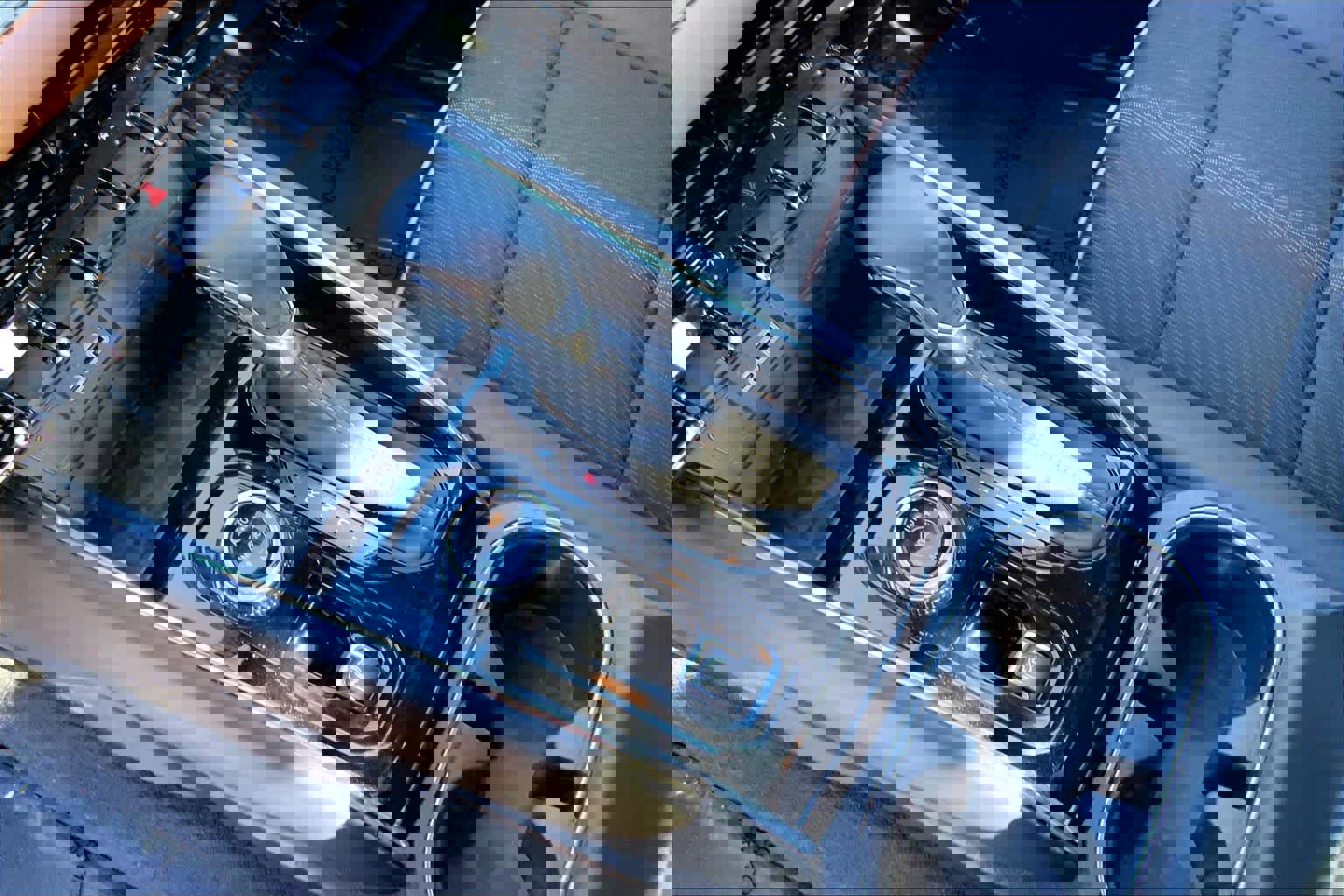 Used 2024 GMC Canyon AT4 image 16