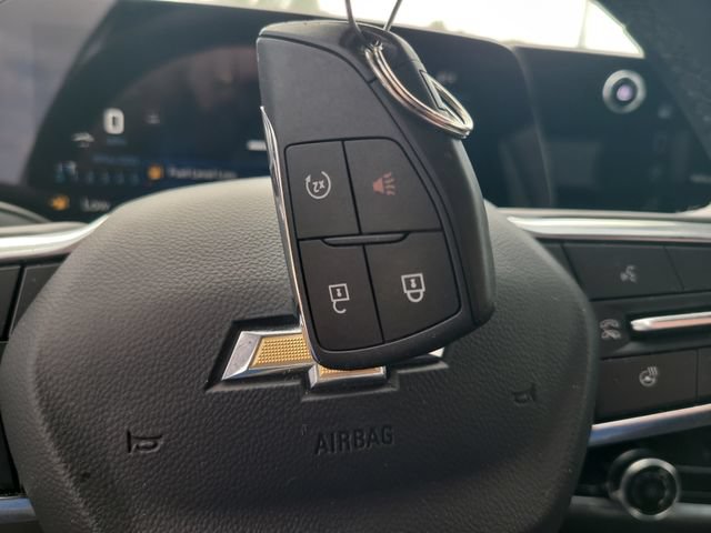 Used 2025 Chevrolet Equinox LT FWD image 28