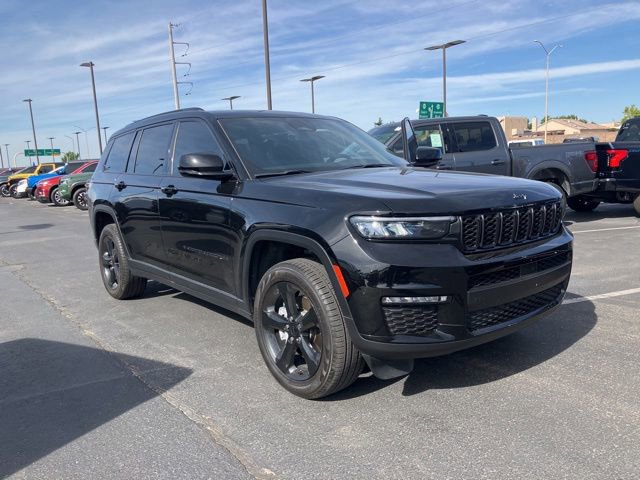 Used 2025 Jeep Grand Cherokee L Limited w/ Black Appearance Package RWD image 1
