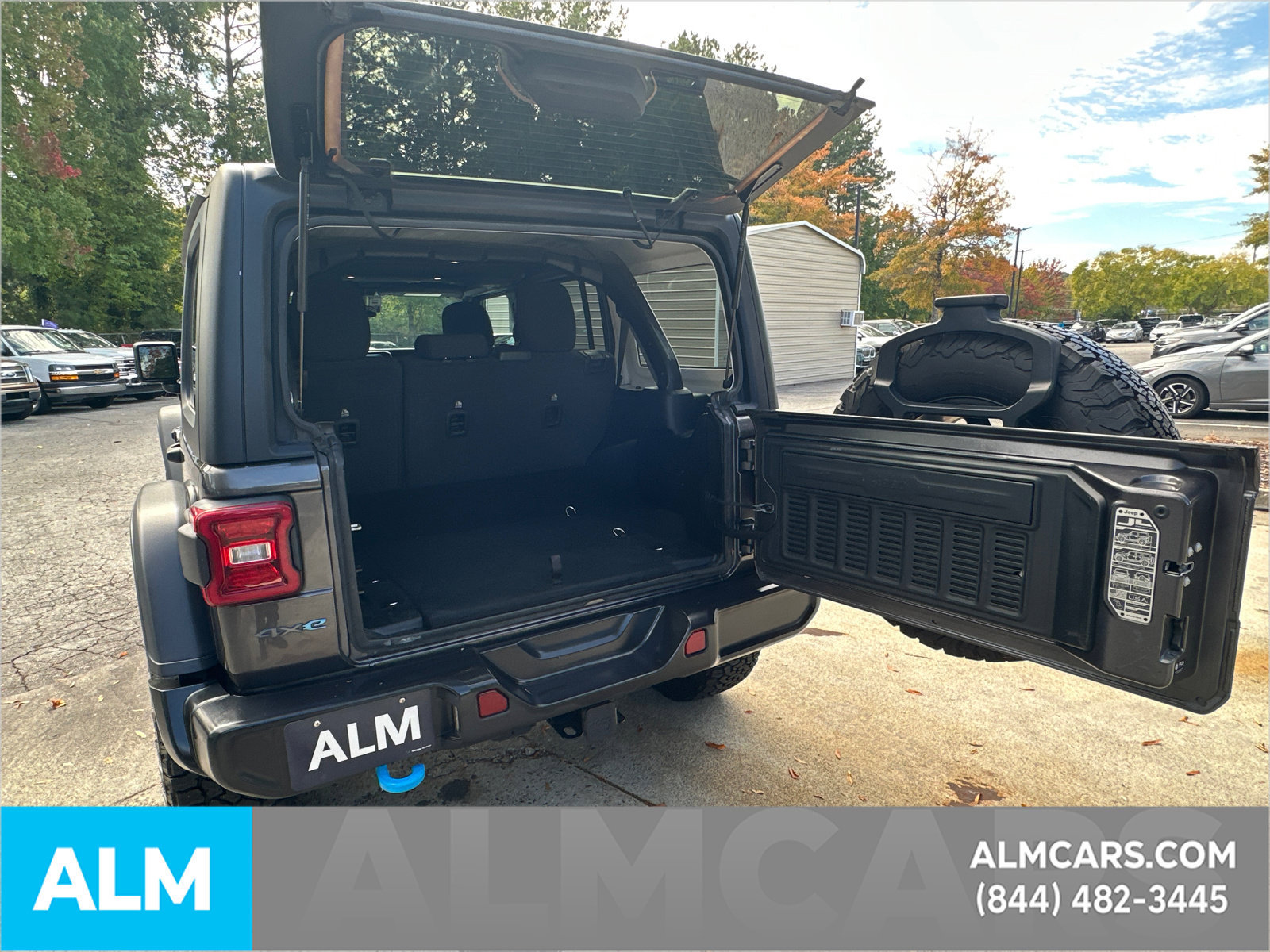 Used 2024 Jeep Wrangler Unlimited Rubicon 4xe AWD/4WD image 21