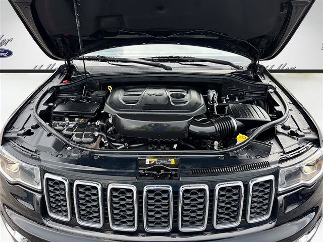 Used 2022 Jeep Grand Cherokee Laredo E AWD/4WD image 33