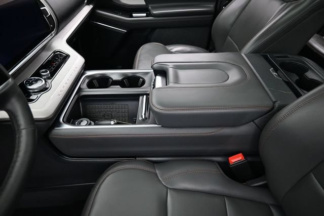 Certified 2025 Ford Expedition Active AWD/4WD image 27